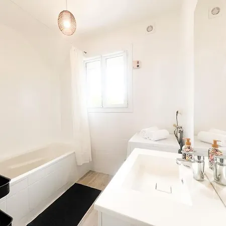 Apartman T2 Jardin, Centre, Gare, 5'plage