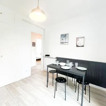 T2 Jardin, Centre, Gare, 5'plage Apartman *