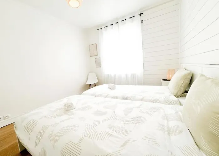 T2 Jardin, Centre, Gare, 5'plage *